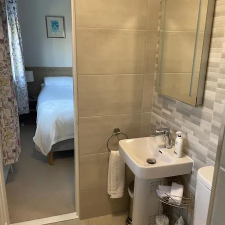 住宿加早餐酒店 The Wave 4*